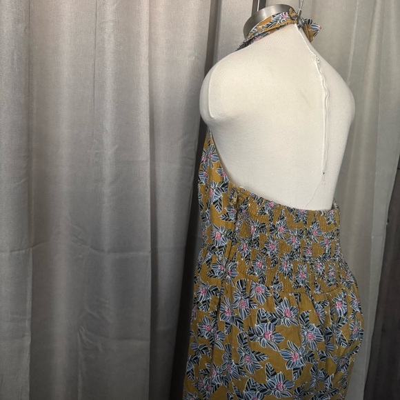 ModCloth Floral Collared Halter Neck Romper - Picture 4 of 6